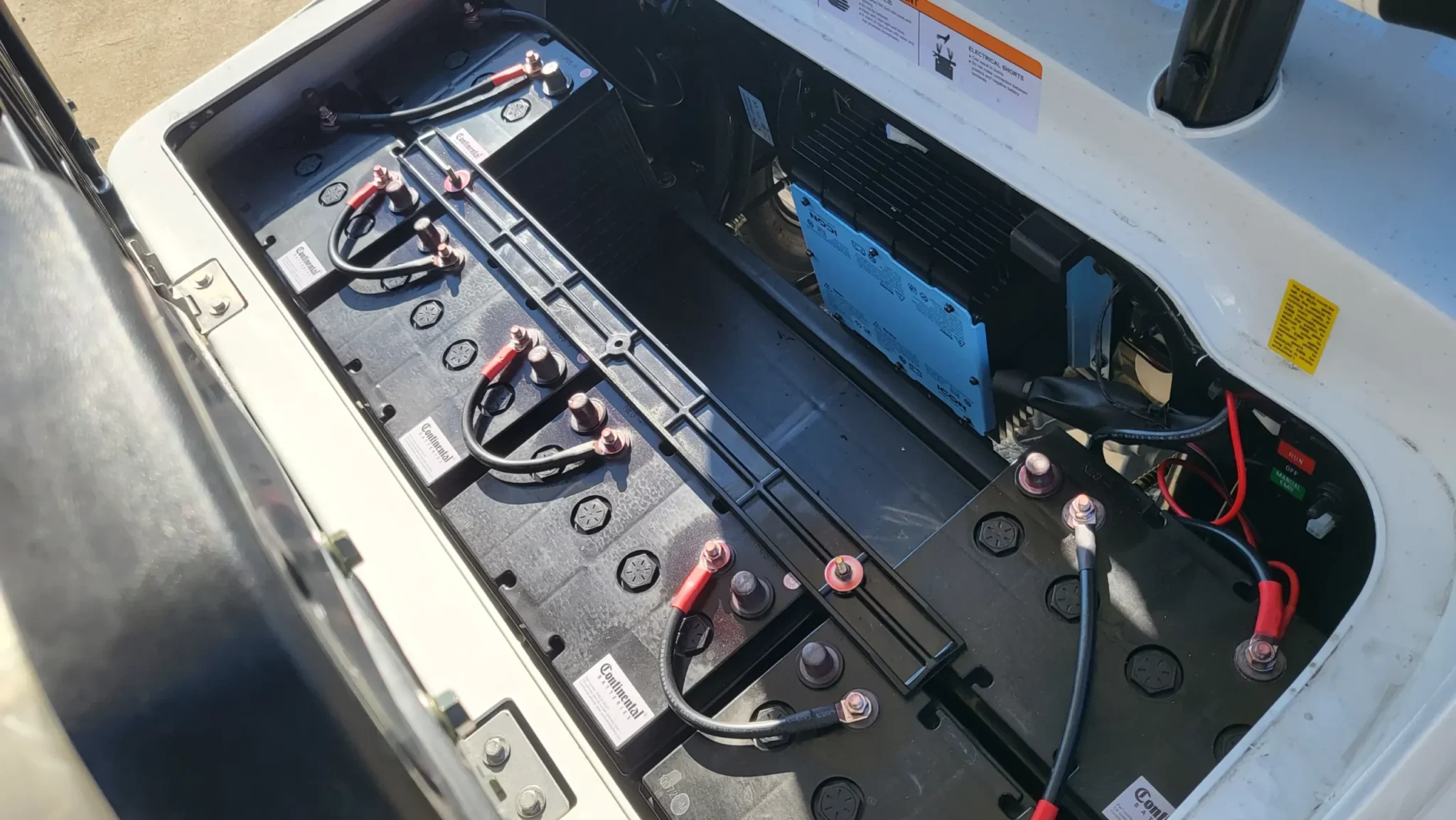 how to tell if golf cart battery is bad