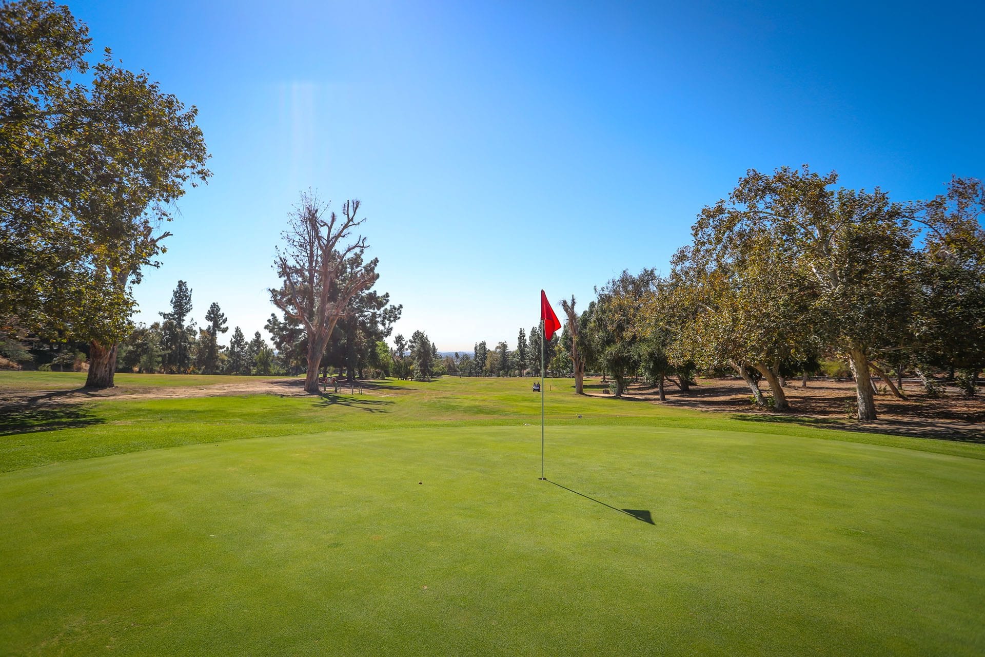 eaton canyon golf course