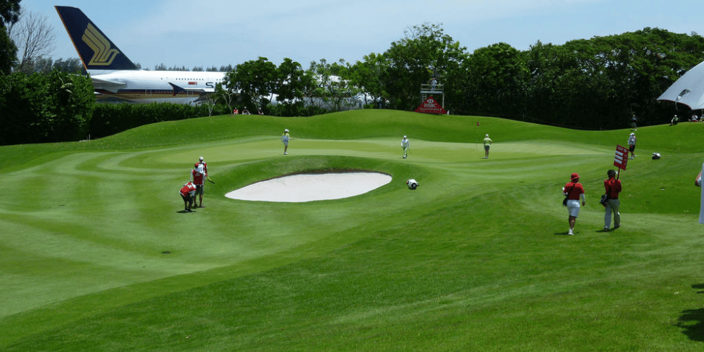 what is an executive golf course