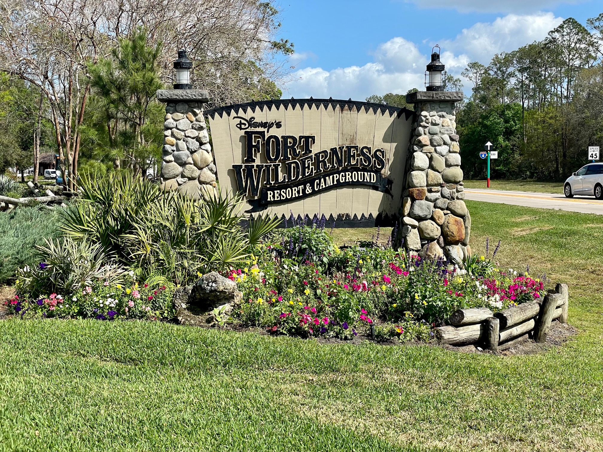 how much to rent a golf cart at fort wilderness