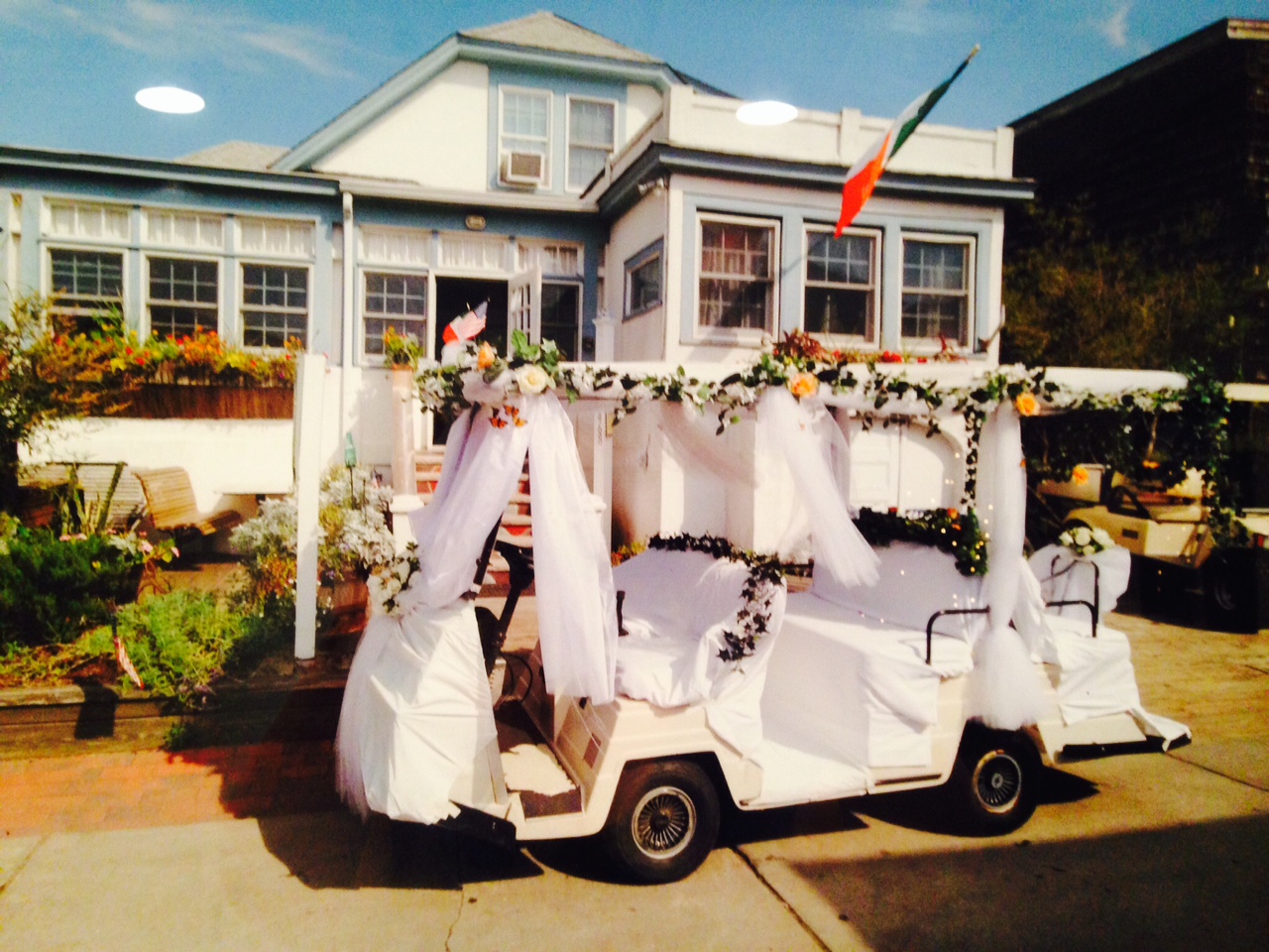 how to decorate a golf cart for a wedding