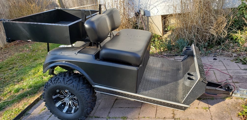 can a golf cart pull a small trailer