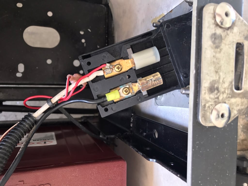 what does a reed switch do on a golf cart