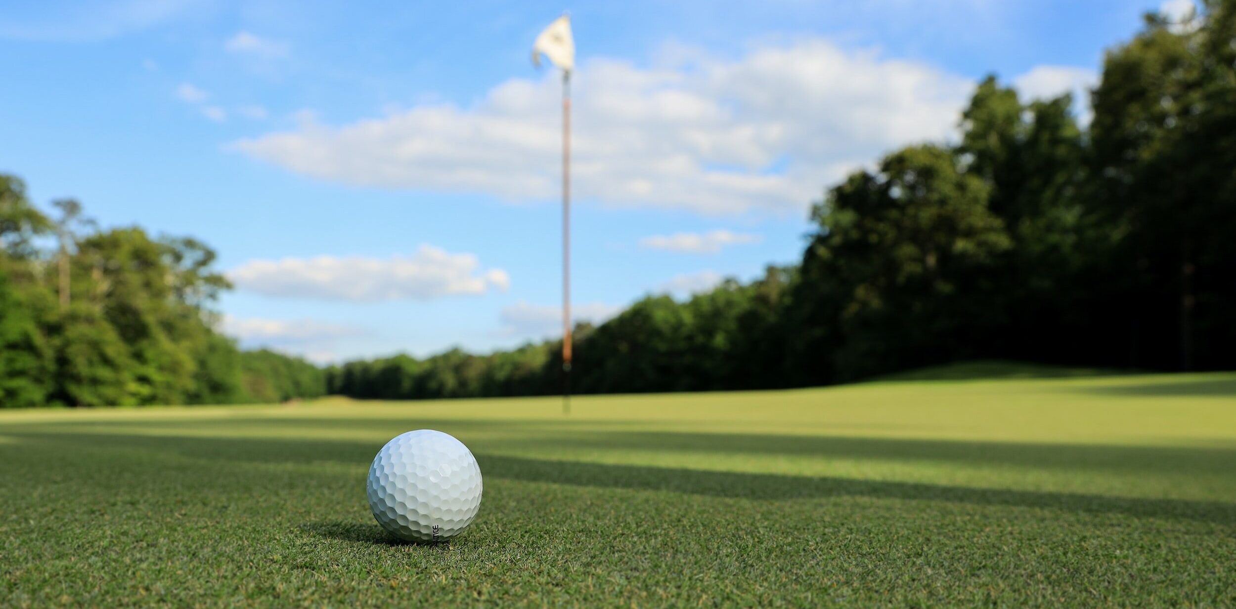 do golf courses have cameras everywhere