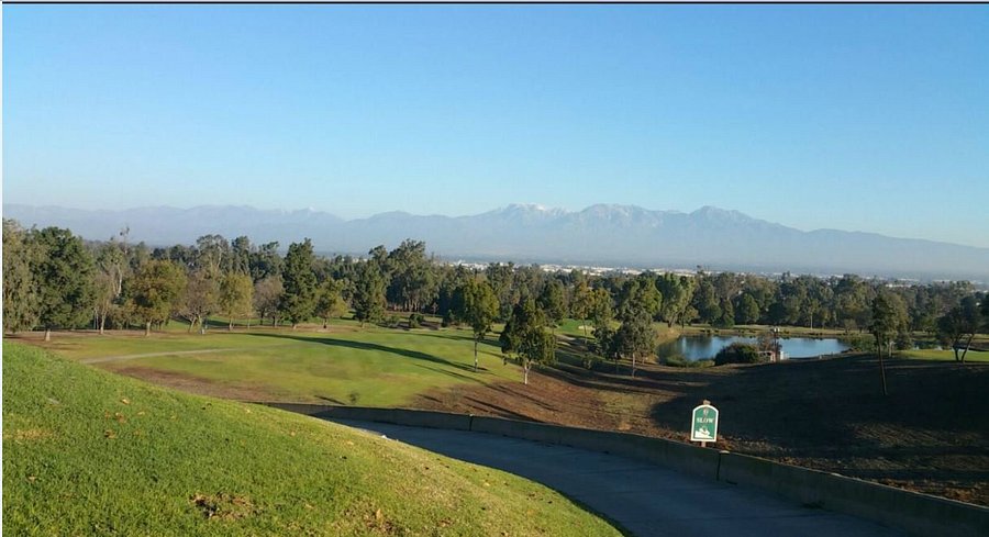 los serranos golf course